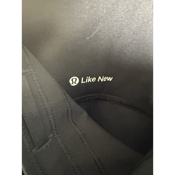 Lululemon Renewed Capri Black Leggings With Sheer Leg Panel Size 2 - Picture 6 of 7